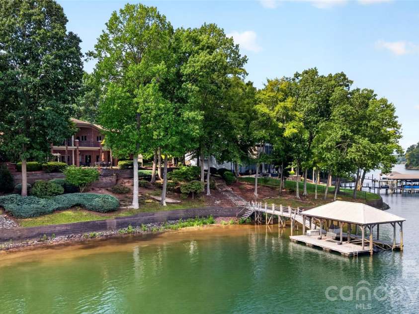 222 April Road, Troutman, NC 28166.  MLS# CAR4407181, YatesRealty ID 42082. 