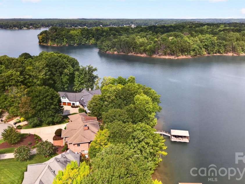 222 April Road, Troutman, NC 28166.  MLS# CAR4407181, YatesRealty ID 42082. 