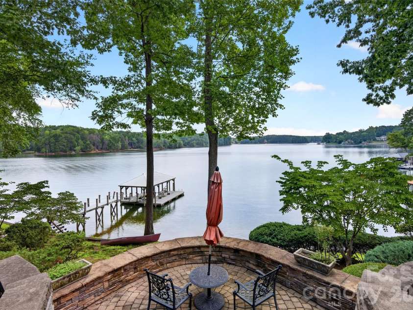 222 April Road, Troutman, NC 28166.  MLS# CAR4407181, YatesRealty ID 42082. 