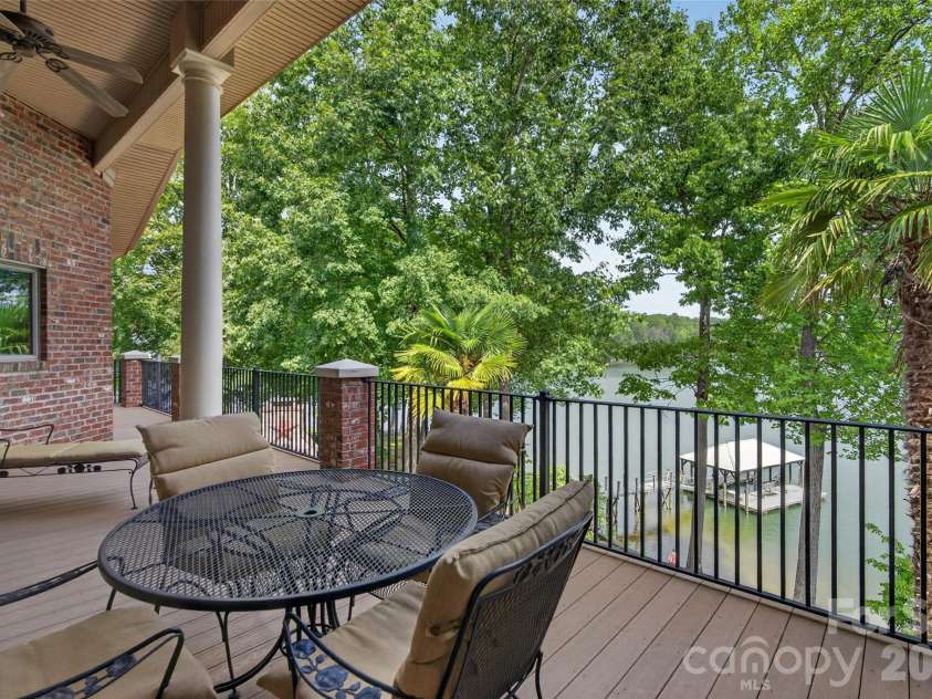 222 April Road, Troutman, NC 28166.  MLS# CAR4407181, YatesRealty ID 42082. 