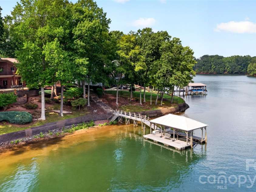 222 April Road, Troutman, NC 28166.  MLS# CAR4407181, YatesRealty ID 42082. 