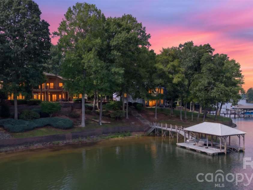 222 April Road, Troutman, NC 28166.  MLS# CAR4407181, YatesRealty ID 42082. 