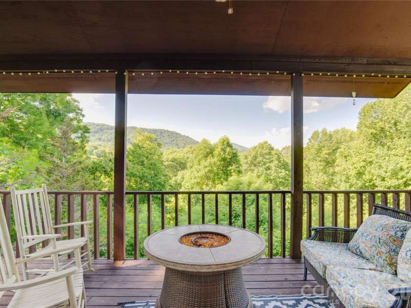 300 Buck Drive, Hot Springs, NC 28743.  MLS# CAR4404873, YatesRealty ID 42086. 