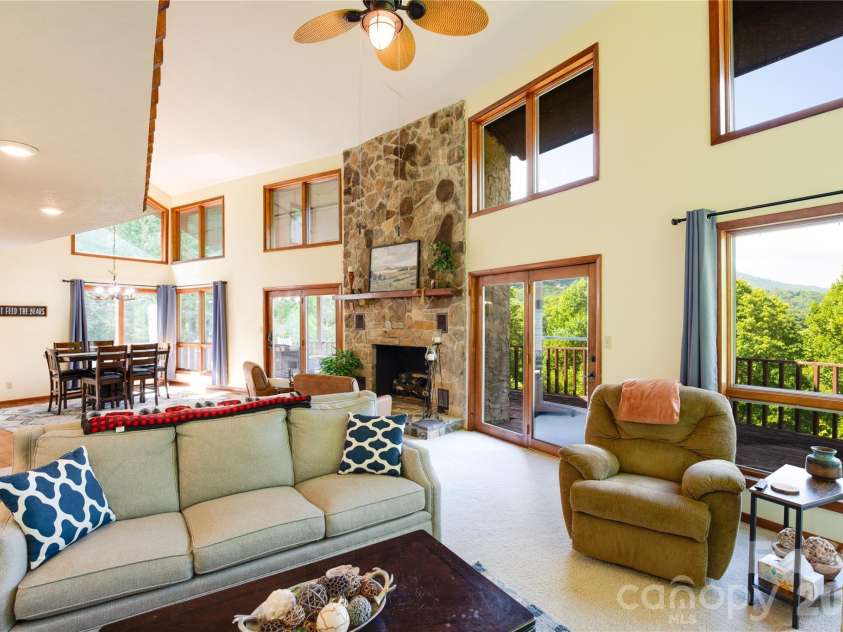 300 Buck Drive, Hot Springs, NC 28743.  MLS# CAR4404873, YatesRealty ID 42086. 