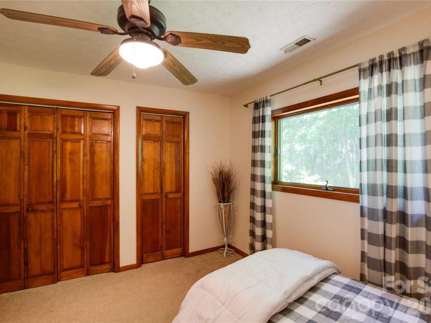 300 Buck Drive, Hot Springs, NC 28743.  MLS# CAR4404873, YatesRealty ID 42086. 