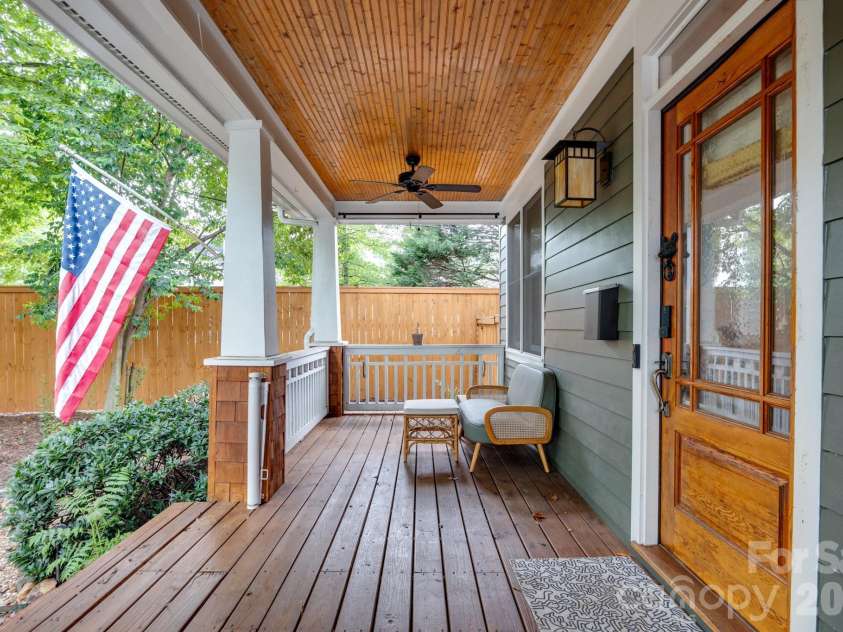 2013 Chesterfield Avenue, Charlotte, NC 28205.  MLS# CAR4411248, YatesRealty ID 42088. 