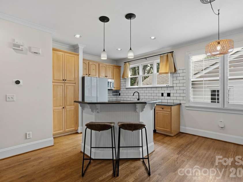 2013 Chesterfield Avenue, Charlotte, NC 28205.  MLS# CAR4411248, YatesRealty ID 42088. 