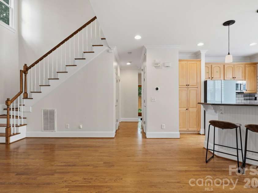 2013 Chesterfield Avenue, Charlotte, NC 28205.  MLS# CAR4411248, YatesRealty ID 42088. 