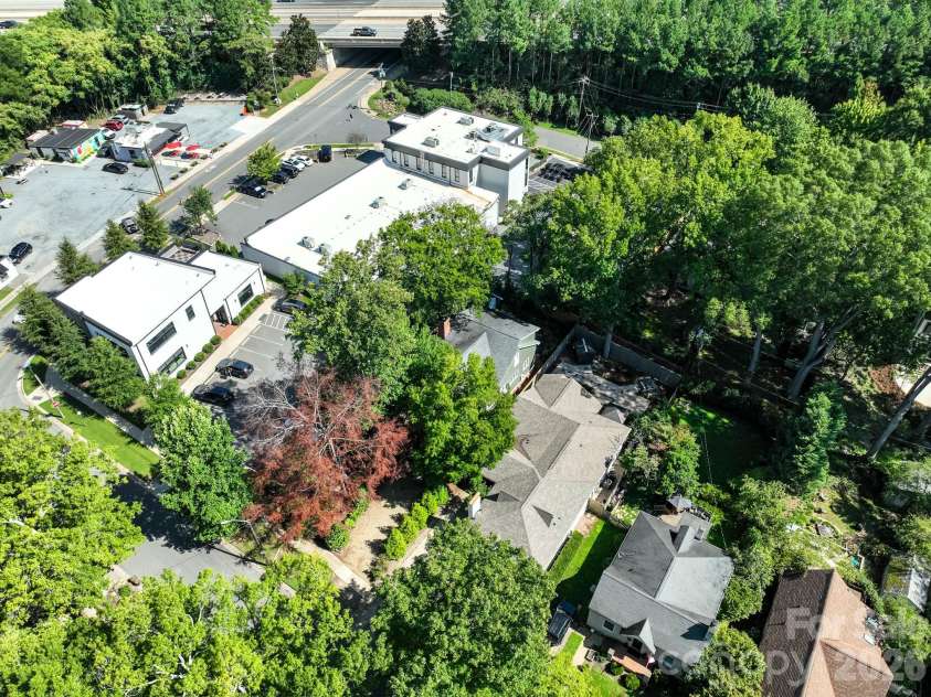 2013 Chesterfield Avenue, Charlotte, NC 28205.  MLS# CAR4411248, YatesRealty ID 42088. 
