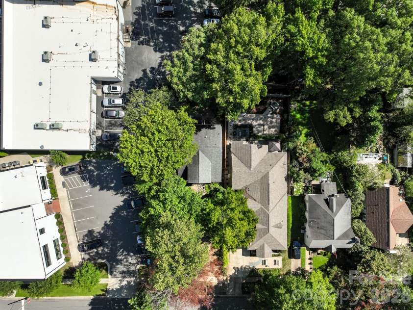 2013 Chesterfield Avenue, Charlotte, NC 28205.  MLS# CAR4411248, YatesRealty ID 42088. 
