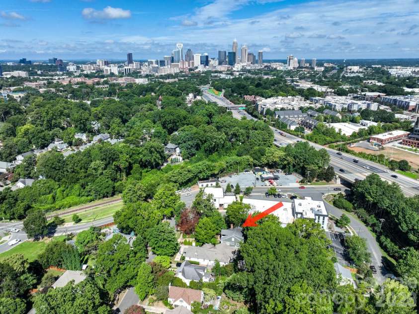 2013 Chesterfield Avenue, Charlotte, NC 28205.  MLS# CAR4411248, YatesRealty ID 42088. 