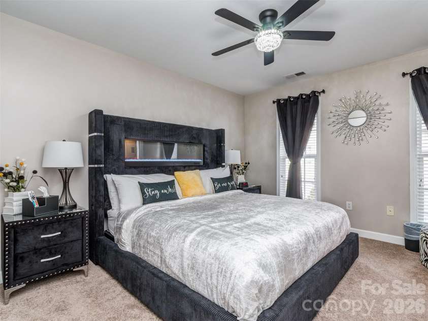 2074 Ayrsley Town Boulevard, Charlotte, NC 28273.  MLS# CAR4406409, YatesRealty ID 42089. 