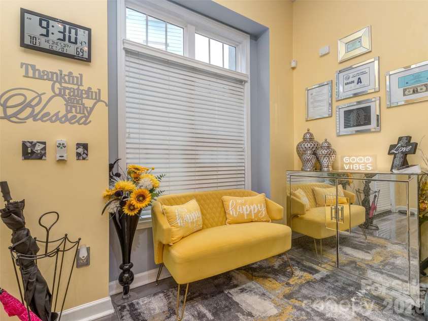2074 Ayrsley Town Boulevard, Charlotte, NC 28273.  MLS# CAR4406409, YatesRealty ID 42089. 