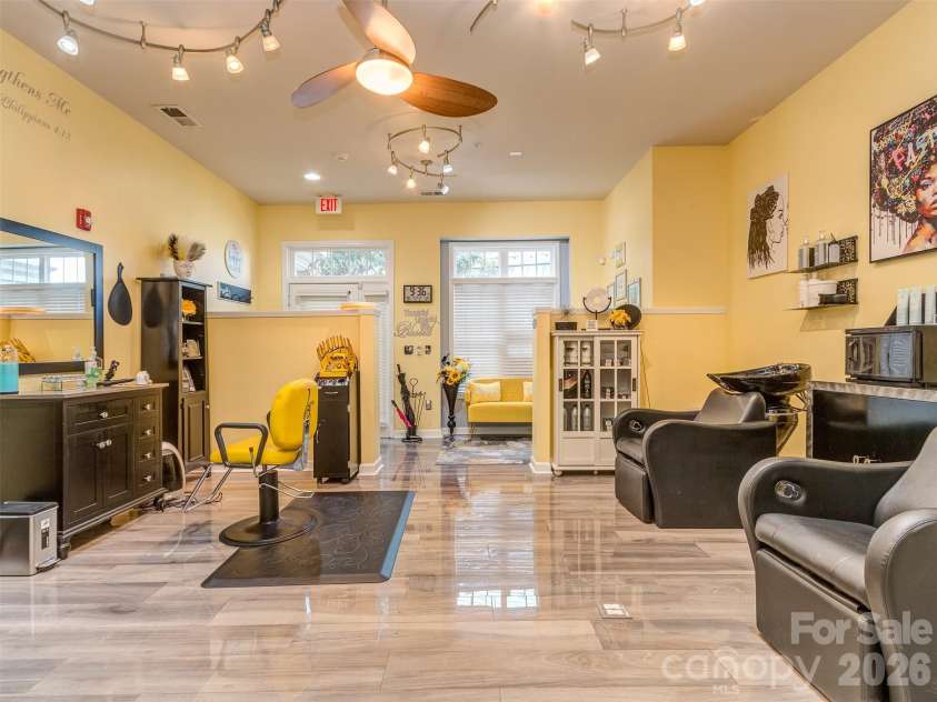 2074 Ayrsley Town Boulevard, Charlotte, NC 28273.  MLS# CAR4406409, YatesRealty ID 42089. 