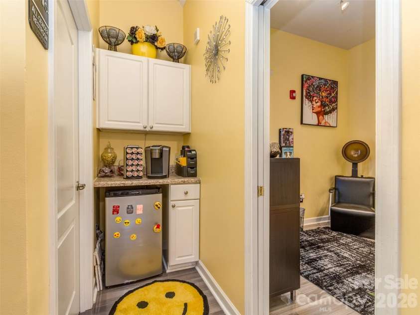 2074 Ayrsley Town Boulevard, Charlotte, NC 28273.  MLS# CAR4406409, YatesRealty ID 42089. 