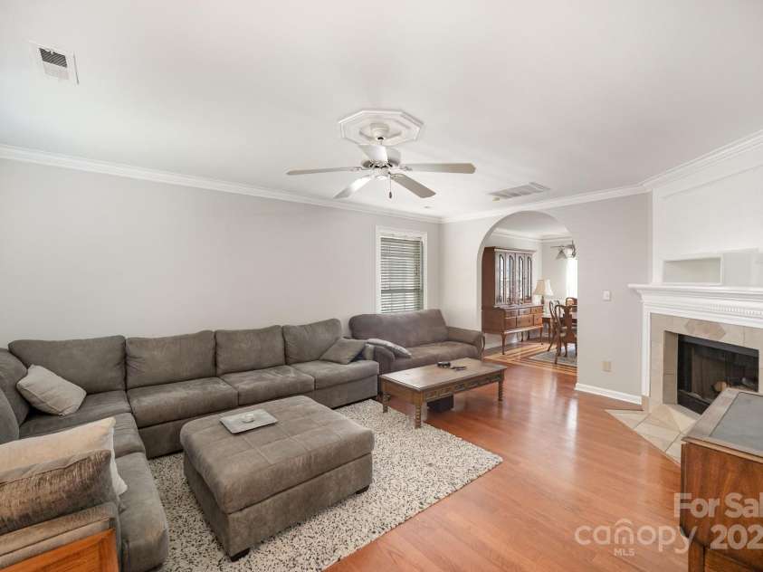 14525 Arbor Ridge Drive, Charlotte, NC 28273.  MLS# CAR4239487, YatesRealty ID 4209. 