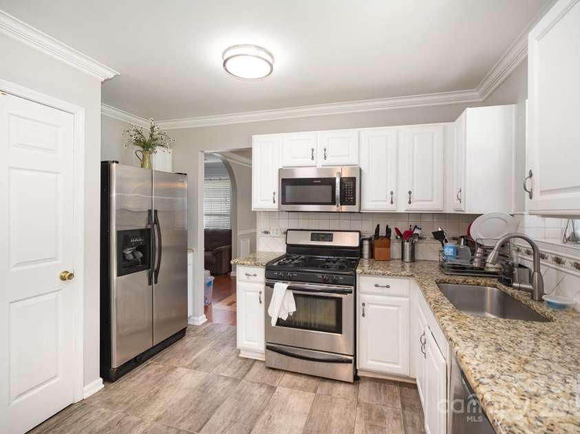 14525 Arbor Ridge Drive, Charlotte, NC 28273.  MLS# CAR4239487, YatesRealty ID 4209. 