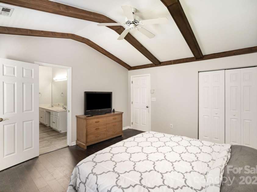 14525 Arbor Ridge Drive, Charlotte, NC 28273.  MLS# CAR4239487, YatesRealty ID 4209. 