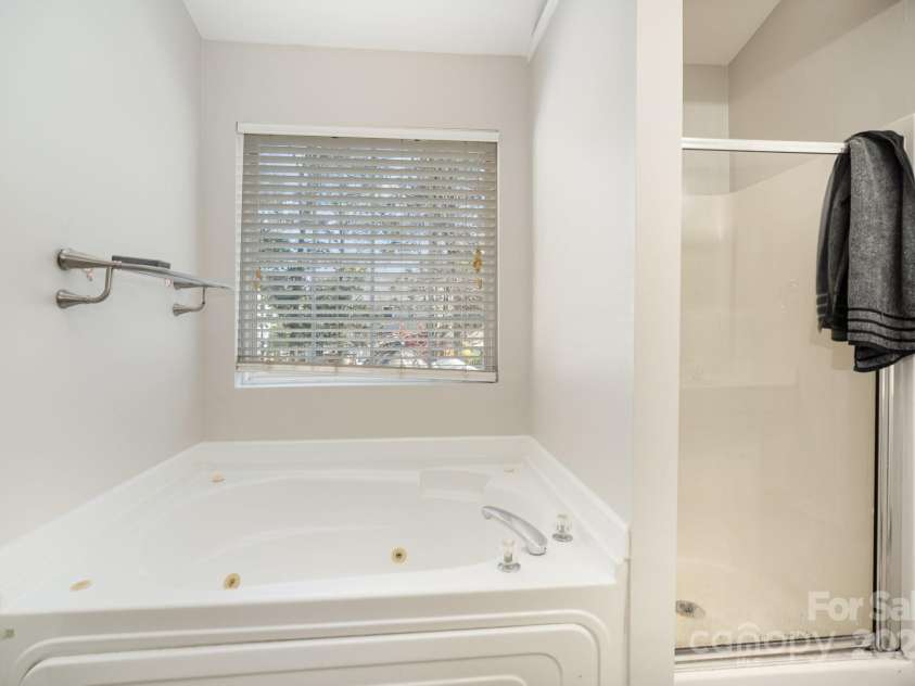 14525 Arbor Ridge Drive, Charlotte, NC 28273.  MLS# CAR4239487, YatesRealty ID 4209. 