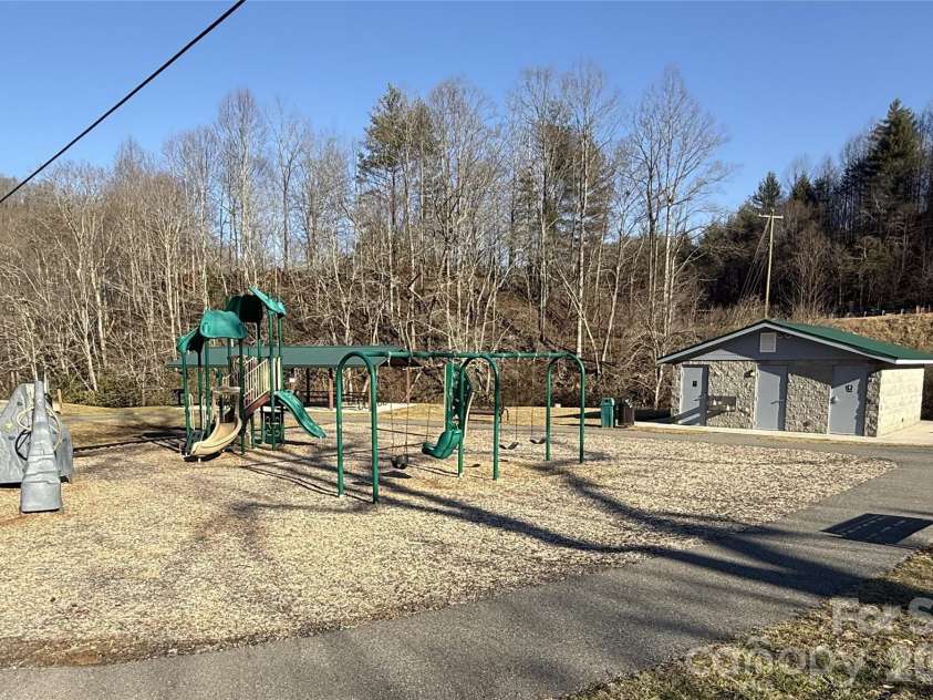 24 Supooh Lane, Sylva, NC 28779.  MLS# CAR4345879, YatesRealty ID 4209. 