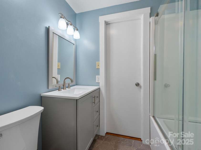 3 Crabapple Lane, Candler, NC 28715.  MLS# CAR4296482, YatesRealty ID 4209. 