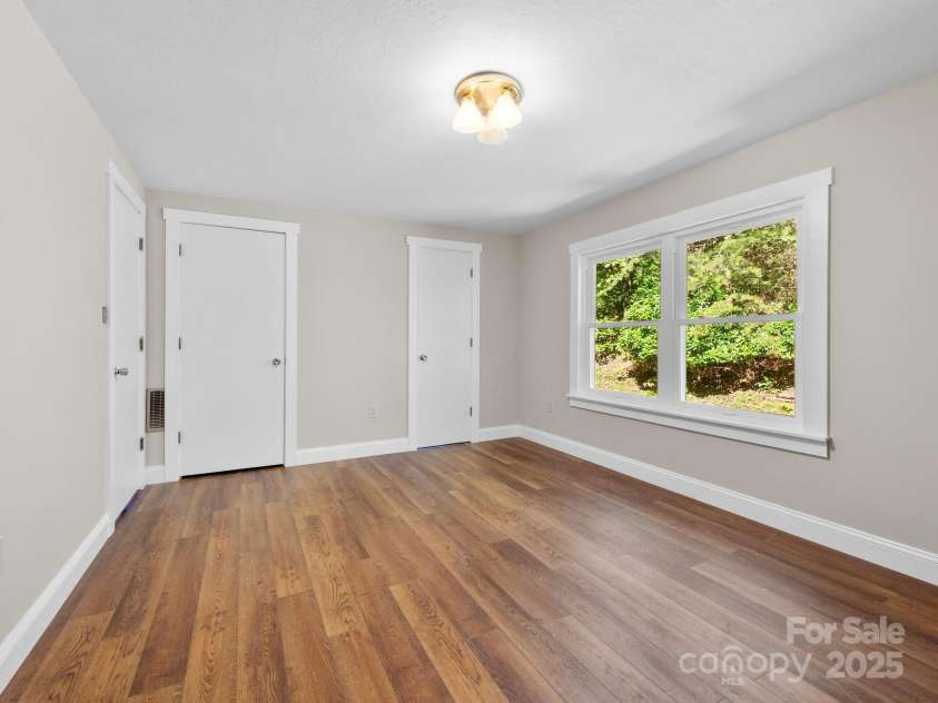 3 Crabapple Lane, Candler, NC 28715.  MLS# CAR4296482, YatesRealty ID 4209. 