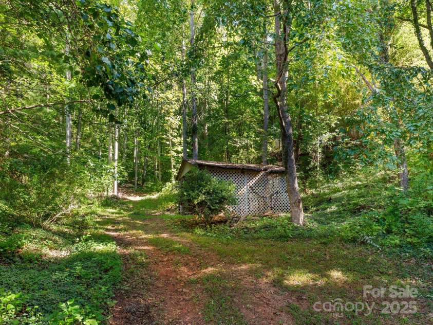 3 Crabapple Lane, Candler, NC 28715.  MLS# CAR4296482, YatesRealty ID 4209. 