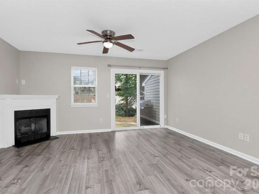 10866 Holly Ridge Boulevard, Charlotte, NC 28216.  MLS# CAR4401708, YatesRealty ID 42090. 
