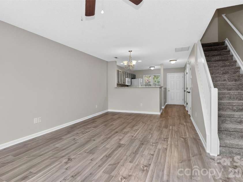 10866 Holly Ridge Boulevard, Charlotte, NC 28216.  MLS# CAR4401708, YatesRealty ID 42090. 