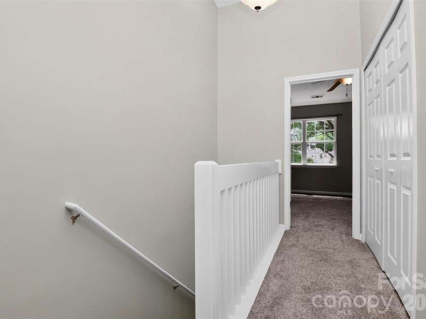 10866 Holly Ridge Boulevard, Charlotte, NC 28216.  MLS# CAR4401708, YatesRealty ID 42090. 
