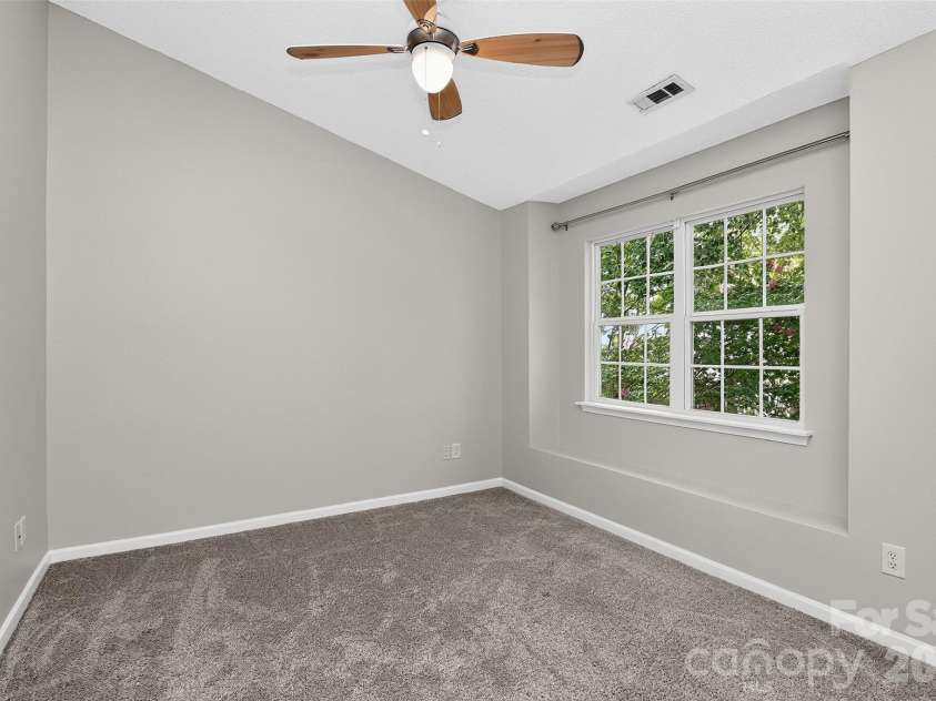 10866 Holly Ridge Boulevard, Charlotte, NC 28216.  MLS# CAR4401708, YatesRealty ID 42090. 