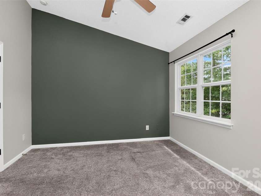 10866 Holly Ridge Boulevard, Charlotte, NC 28216.  MLS# CAR4401708, YatesRealty ID 42090. 