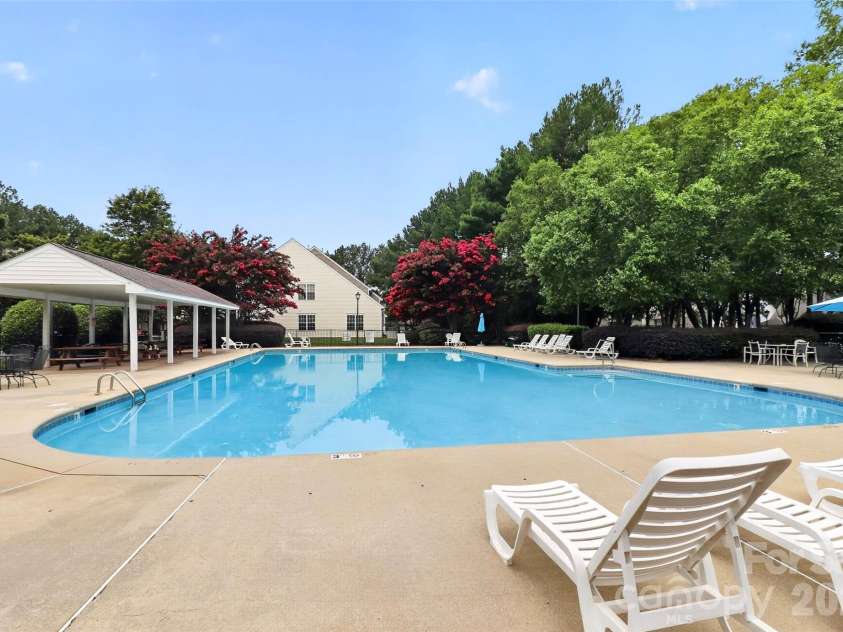 10866 Holly Ridge Boulevard, Charlotte, NC 28216.  MLS# CAR4401708, YatesRealty ID 42090. 
