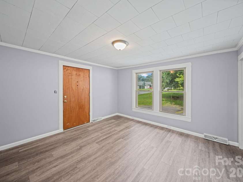 834 Murphy Street, Kannapolis, NC 28081.  MLS# CAR4411627, YatesRealty ID 42091. 