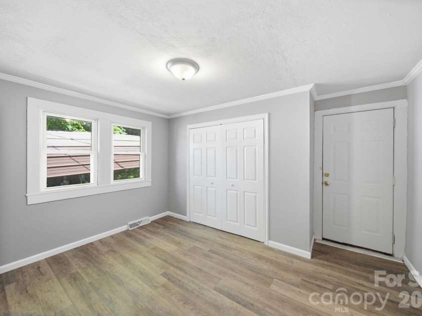 834 Murphy Street, Kannapolis, NC 28081.  MLS# CAR4411627, YatesRealty ID 42091. 