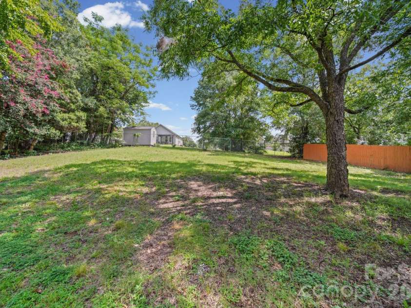 834 Murphy Street, Kannapolis, NC 28081.  MLS# CAR4411627, YatesRealty ID 42091. 