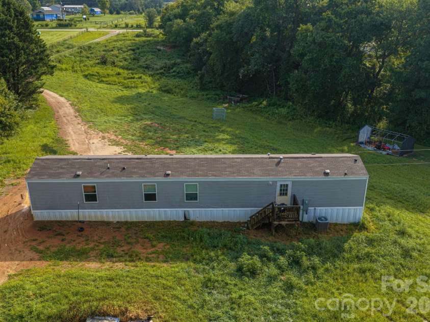 4081 Benny Shrum Lane, Maiden, NC 28650.  MLS# CAR4411843, YatesRealty ID 42098. 