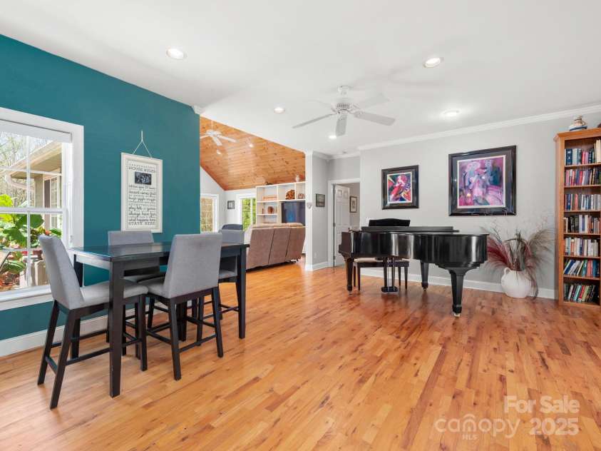 132 Green Meadows Lane, Columbus, NC 28722.  MLS# CAR4242654, YatesRealty ID 4210. 