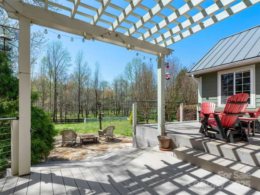 132 Green Meadows Lane, Columbus, NC 28722.  MLS# CAR4242654, YatesRealty ID 4210. 