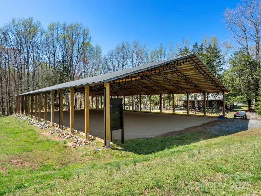 132 Green Meadows Lane, Columbus, NC 28722.  MLS# CAR4242654, YatesRealty ID 4210. 