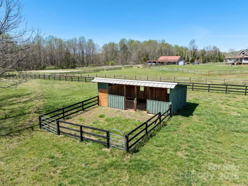 132 Green Meadows Lane, Columbus, NC 28722.  MLS# CAR4242654, YatesRealty ID 4210. 