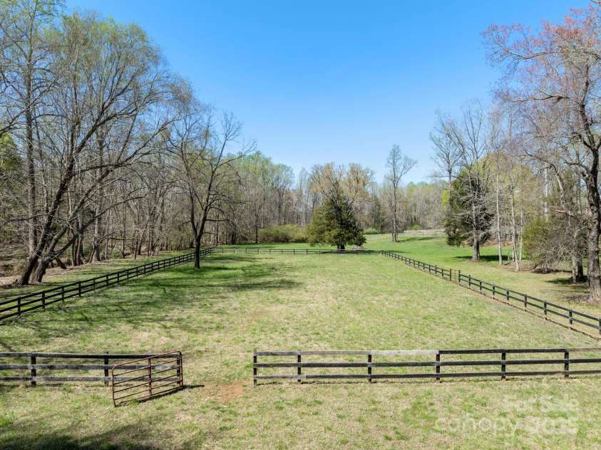 132 Green Meadows Lane, Columbus, NC 28722.  MLS# CAR4242654, YatesRealty ID 4210. 