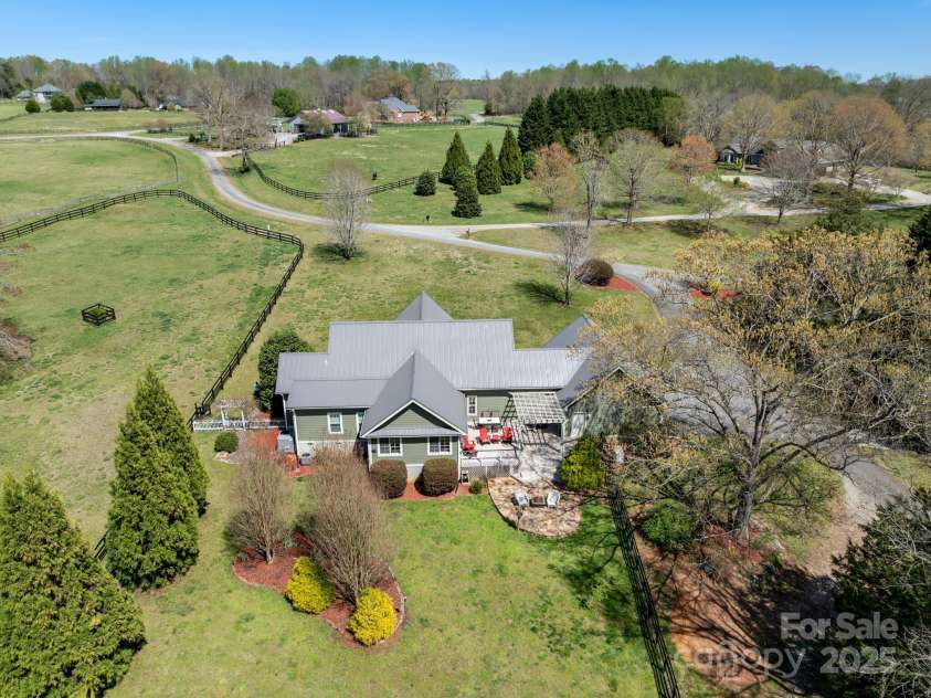 132 Green Meadows Lane, Columbus, NC 28722.  MLS# CAR4242654, YatesRealty ID 4210. 