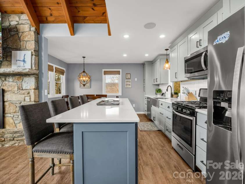 139 Valley View Circle, Lake Lure, NC 28746.  MLS# CAR4329352, YatesRealty ID 4210. 