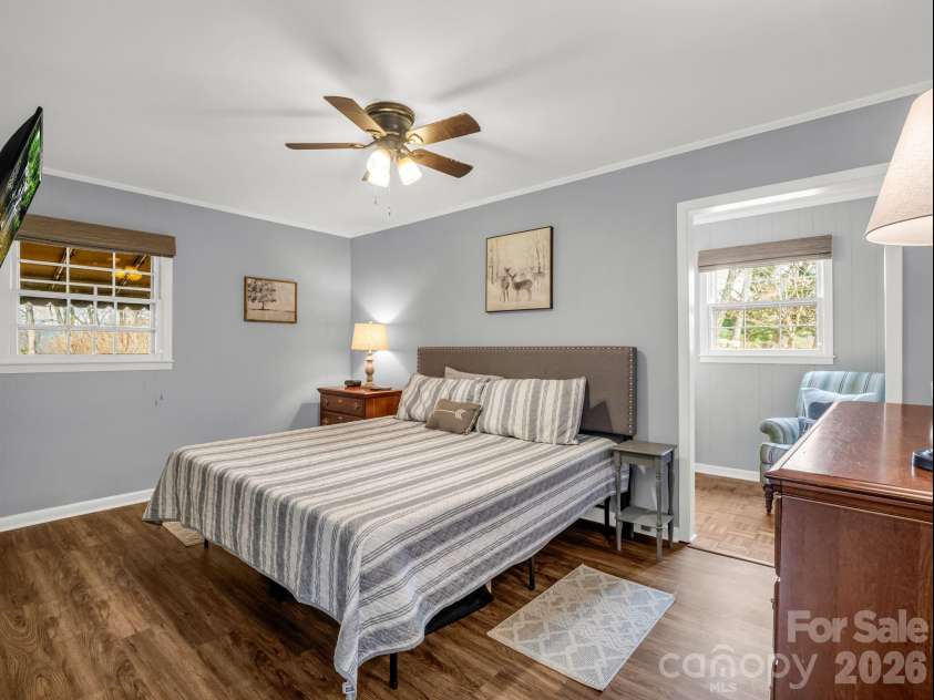 139 Valley View Circle, Lake Lure, NC 28746.  MLS# CAR4329352, YatesRealty ID 4210. 