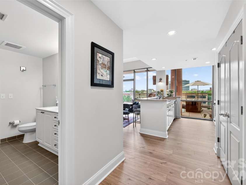 315 Arlington Avenue, Charlotte, NC 28203.  MLS# CAR4373961, YatesRealty ID 4210. 