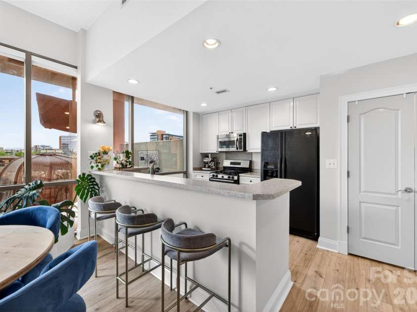 315 Arlington Avenue, Charlotte, NC 28203.  MLS# CAR4373961, YatesRealty ID 4210. 