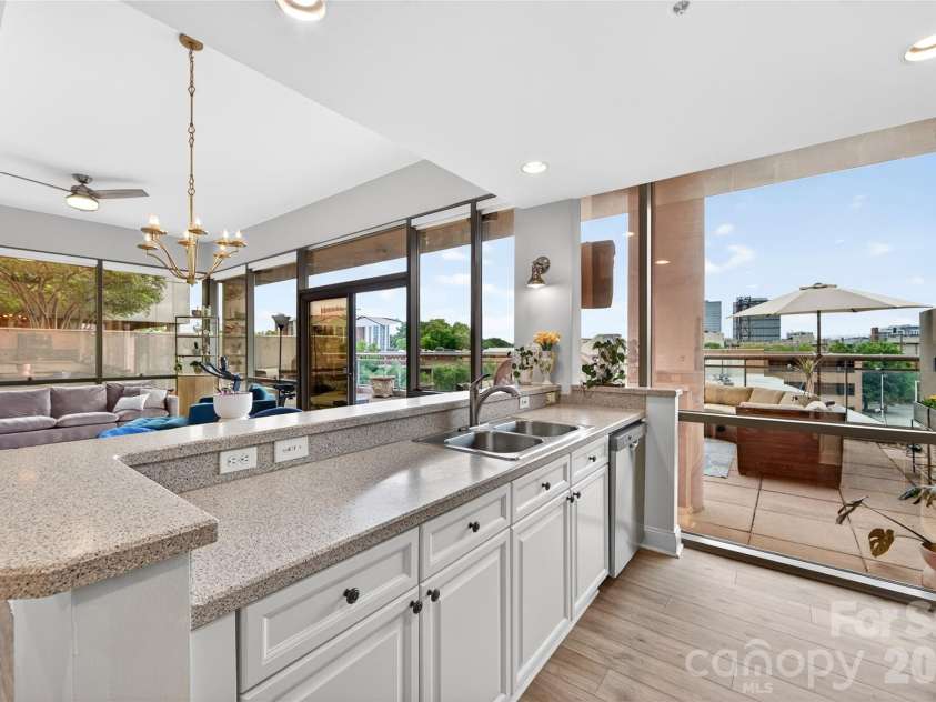 315 Arlington Avenue, Charlotte, NC 28203.  MLS# CAR4373961, YatesRealty ID 4210. 