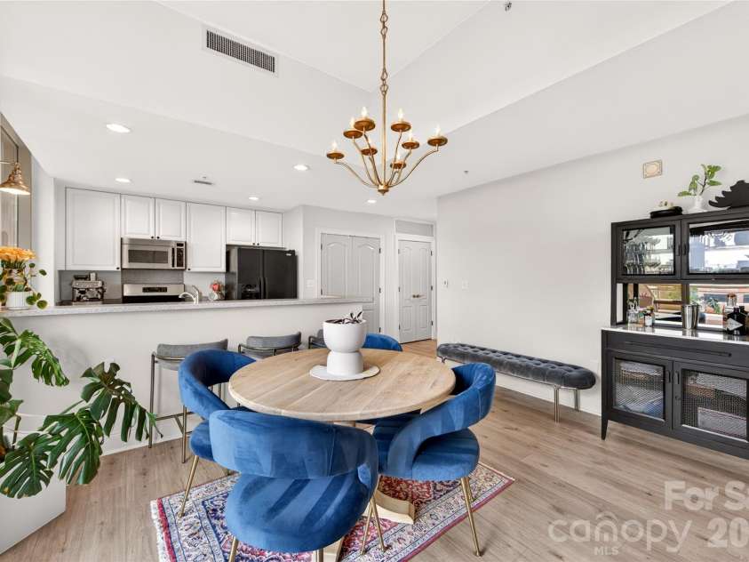 315 Arlington Avenue, Charlotte, NC 28203.  MLS# CAR4373961, YatesRealty ID 4210. 