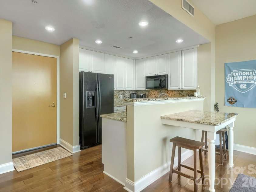 315 Arlington Avenue, Charlotte, NC 28203.  MLS# CAR4430031, YatesRealty ID 4210. 